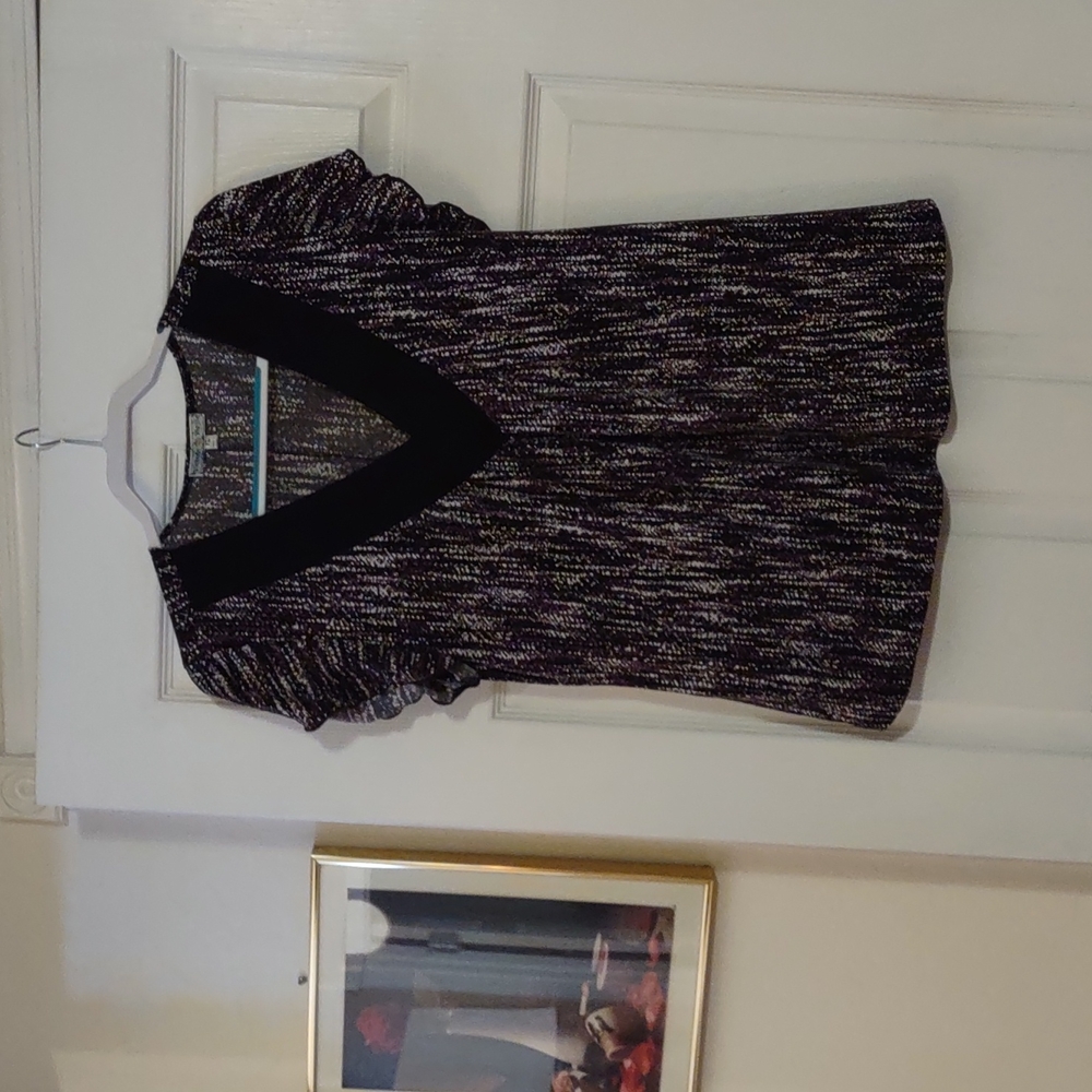 Women's top Purple and Black. 95% Polyester 5% Spandex